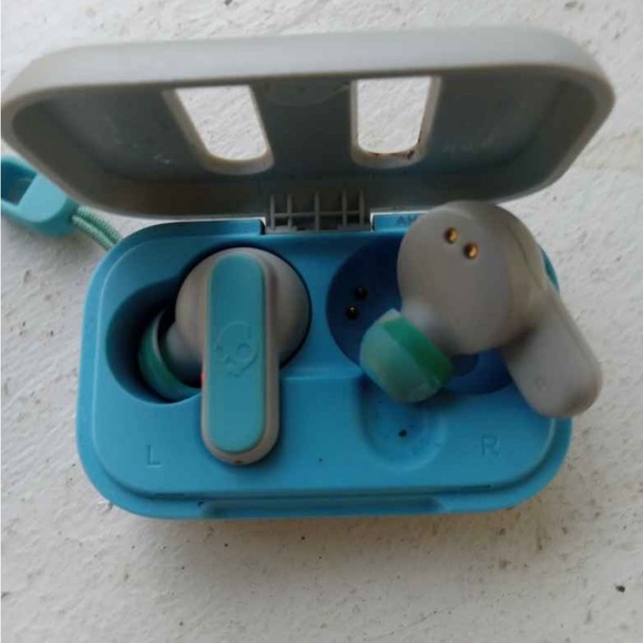 Skullcandy Dime Il True Wireless Bluetooth
Headphones - Gray - Picture 8 of 8